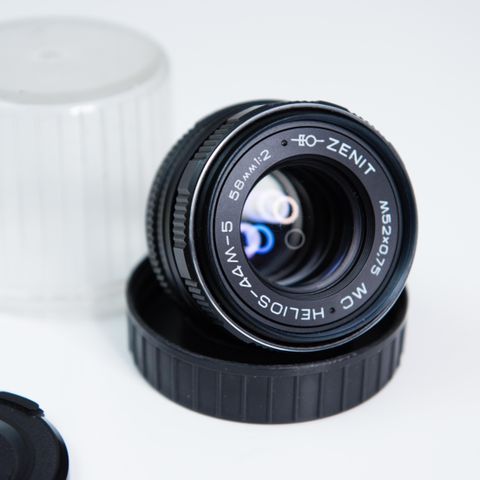 ! Objektiv Zenit Helios 44M-5 MC 58mm f2 M42 Som Ny!!.