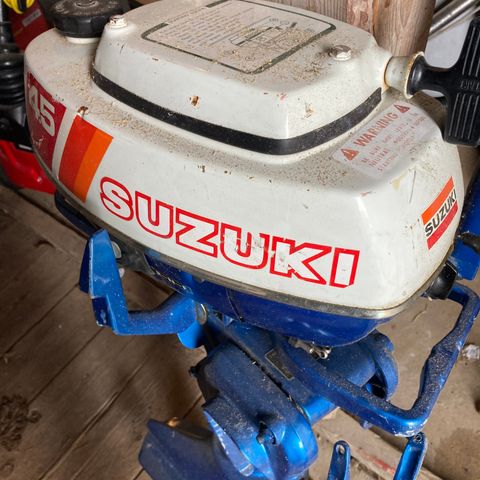 Suzuki 4,5