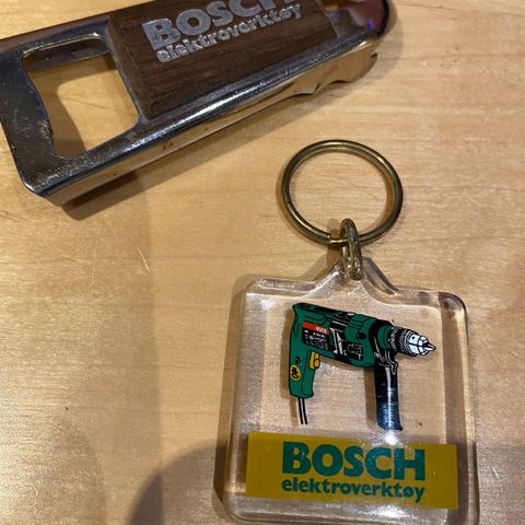 BOSCH Nøkkelring og opptrekker