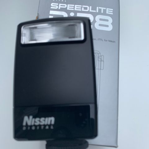 Nissan Speedlite DI-28 blitz for Canon og Nikon Speilrefleks NY