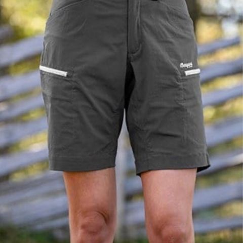 Bergans turshorts- farge varm sand (se neste bilde)-L