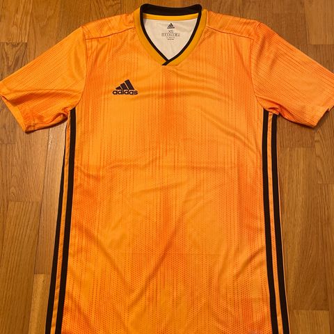 Adidas t-shirt str XS