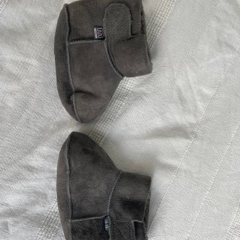 Melton Lambfur vintertøfler / baby booties