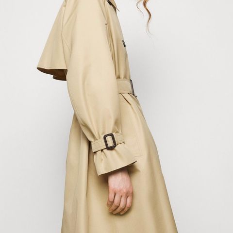 WEEKEND Maxmara Trench coat.