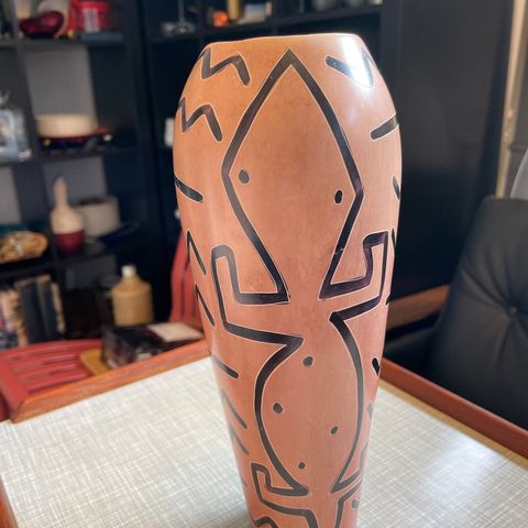 Kul keramikk vase