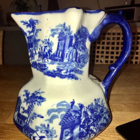 antikk lagre Viktoria Ware ironstone Pitcher