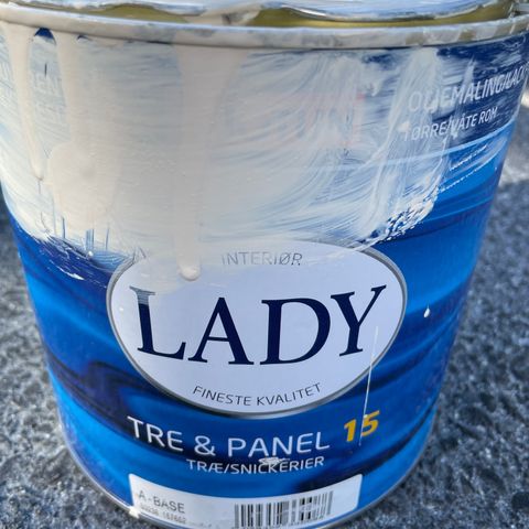 Jotun Lady Tre&Panel oljemaling farge «kremfløte», 80% full spann (2,4 liter).