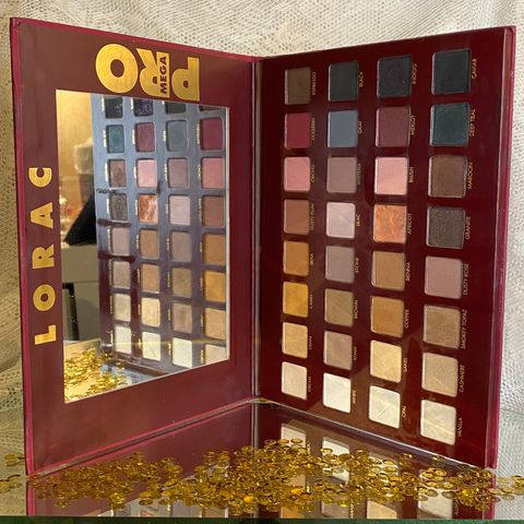 Lorac Mega Pro Øyenskyggepalette