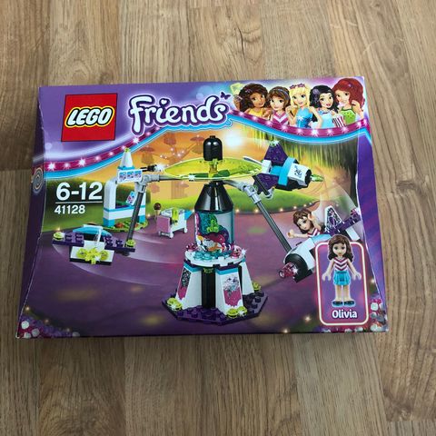 LEGO Friends 41128 Romkarusell på Tivoli