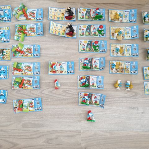 Kinderegg smurfs the lost village