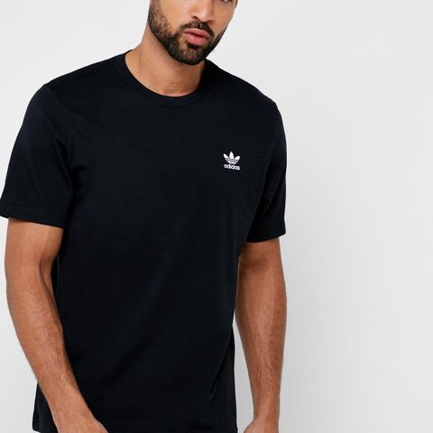 Helt nye t-skjorter fra Adidas