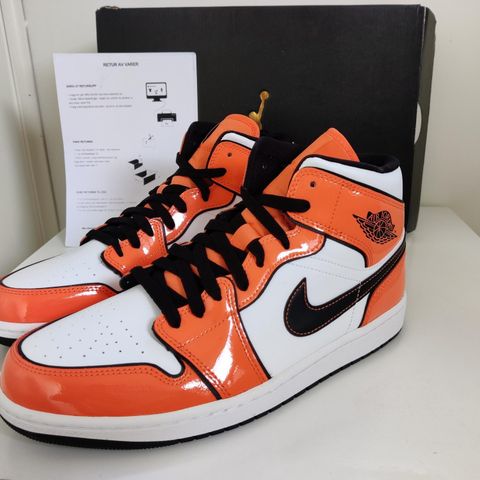 Nike air Jordan 1 Turf orange