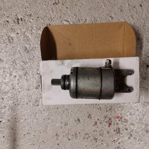 Suzuki DR350 starter