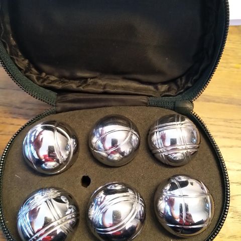 Mini Boules i metal 6stk og ubrukt.