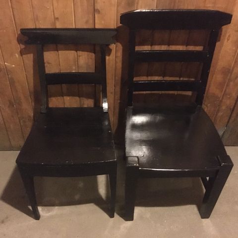 6 svarte stoler