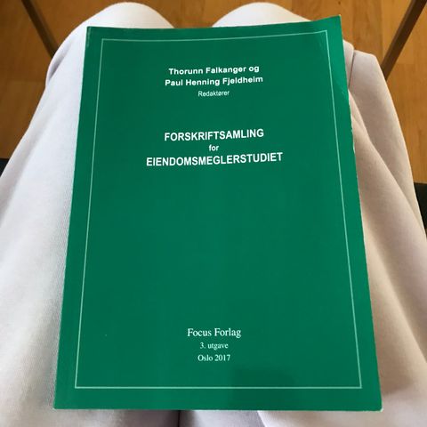 Forskriftsamling for eiendomsmeglerstudiet