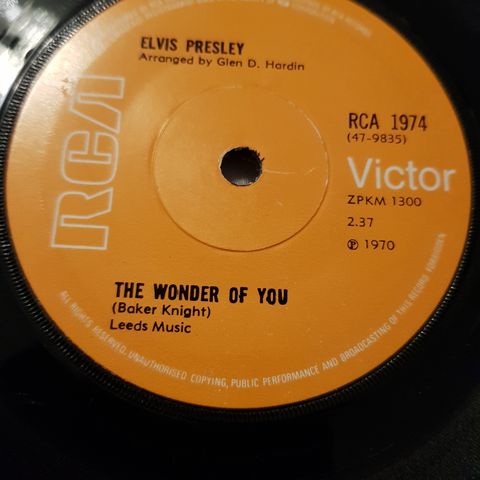 Elvis Presley. 7' - The wonder of you/Maya liked the roses