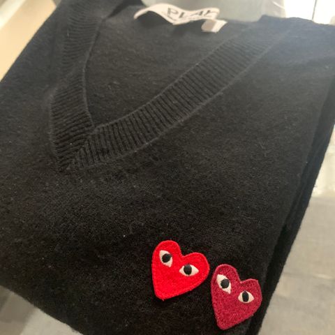 PLAY Comme Des Garçons genser Size S