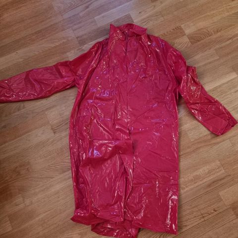PVC frakk rød med lommer