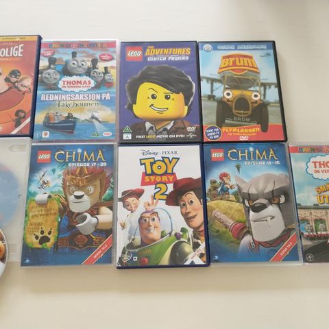 10 DVDer: Lokomotivet Thomas, Lego, Toy Story etc