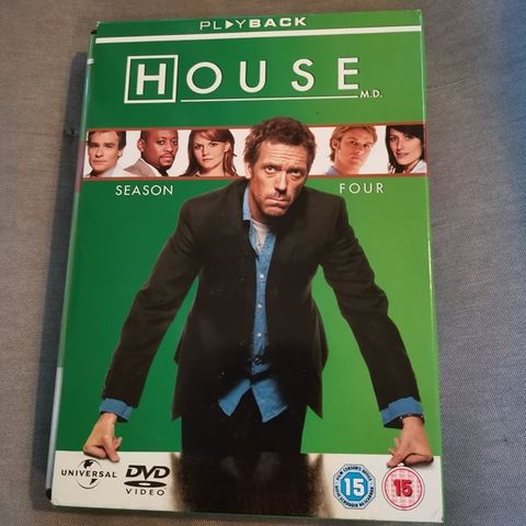 House sesong 4 på DVD. Tilsammen 4 dvd i samleboks