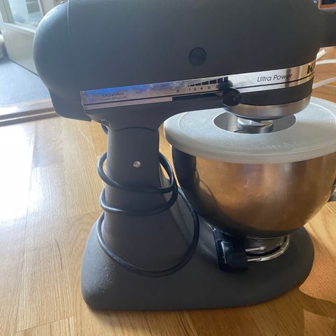 KitchenAid med tilleggsutstyr