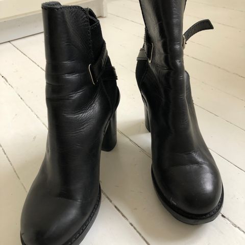 Boots fra Acne