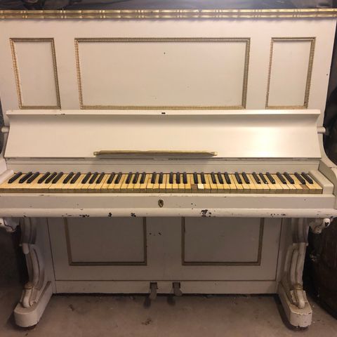 Gammelt piano