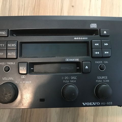 Orginal stereo til Volvo V70 HU-603