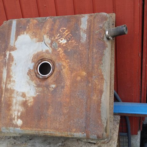 Chevrolet Van diesel tank