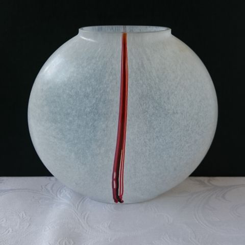 Stor Kosta Boda vase "Rainbow"- Bertil Valien - 14,5 cm høy