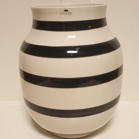 Kähler omaggio vase, 20cm svart