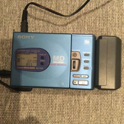 Sony MD walkman MZ-R35