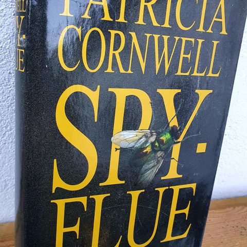 Spyflue, Patricia Cornwell