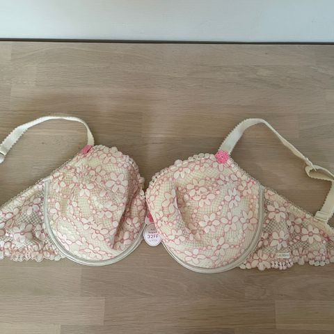 La Senza bh i offwhite med rosa mønster, str. 70FF