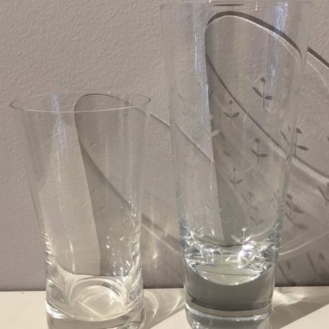 2 stk forskjellige glass fra arvegods 