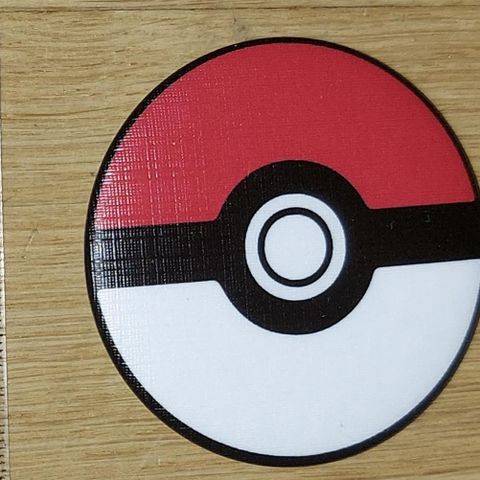 Pokeball anime pin selges!