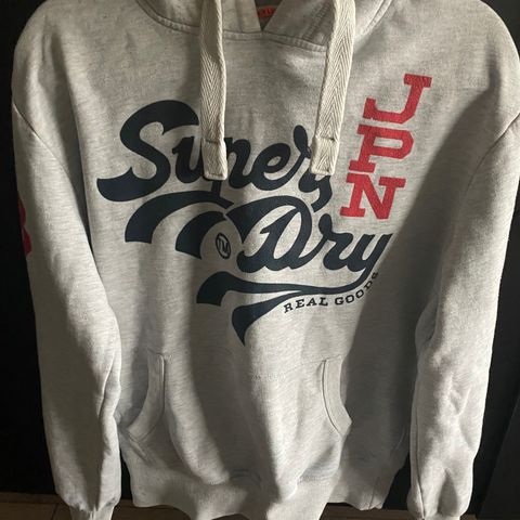 Flott Superdry Hettegenser m lomme .Pent brukt str 14+