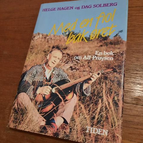 Med en fiol bak øret - En bok om Alf Prøysen