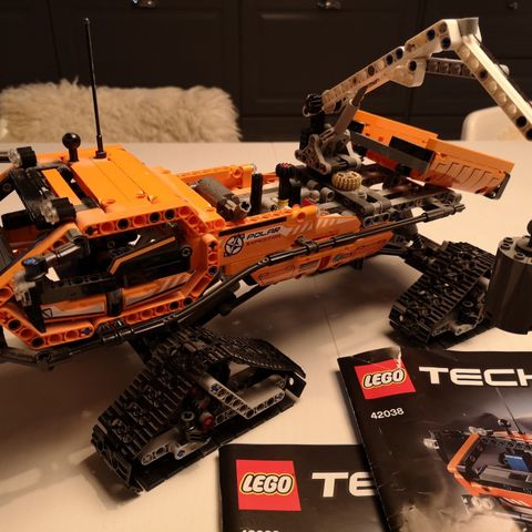 LEGO TECHNIC 42038 - Arctic Truck