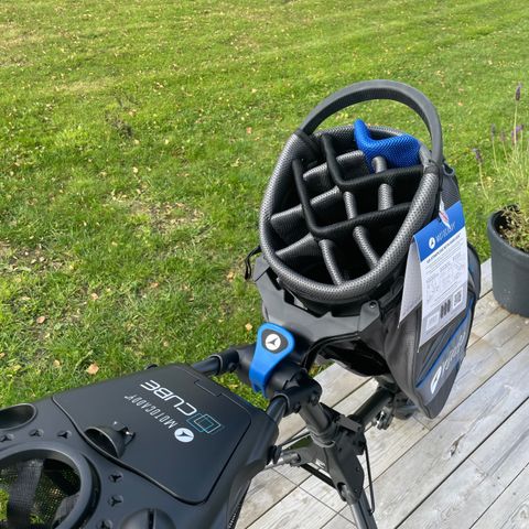 Motocaddy Cube med bag