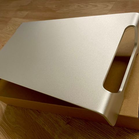 Aluminium laptopstativ. (Nytt ubrukt )