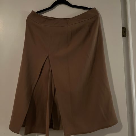 MaxMara skjørt størrelse 40(Italiensk 44)