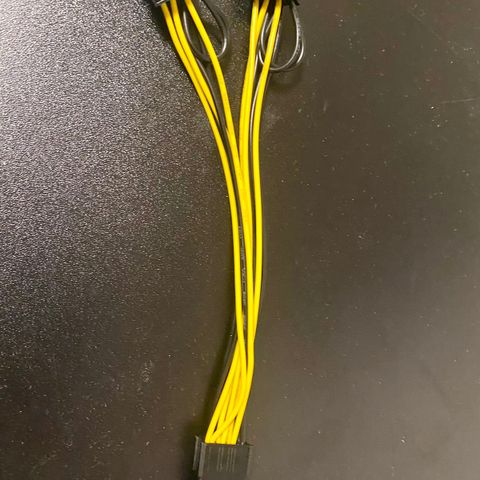 Pci-E Splitter 8 Pins til 2x 6+2 Pins