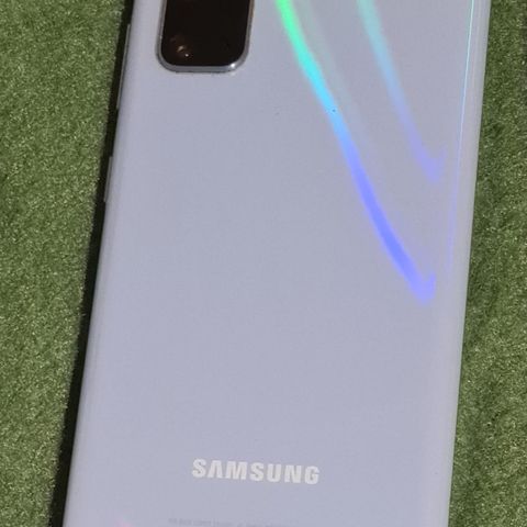 Selger min  Samsung Galaxy S20 5G  128 GB med splitter ny skjerm og batteri