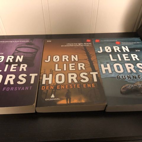 3 x Lier Horst bøker selges samlet  hbo 50kr