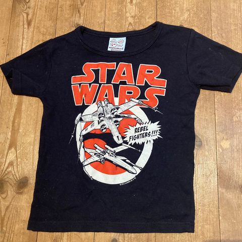 Kul Star Wars barne t-skjorte - lite brukt - str. 4-6 år (104/116)