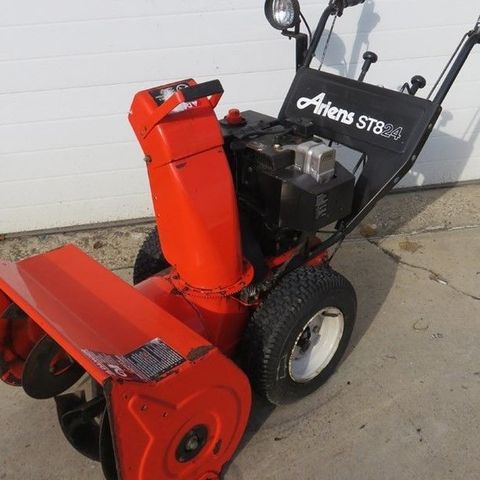 Ariens ST824 delefreser