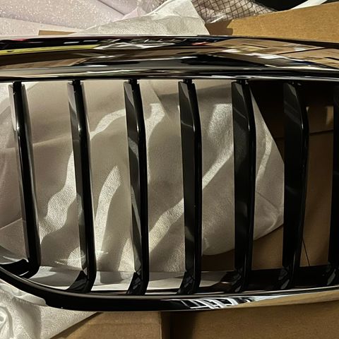 BMW original-deler: 3-Serie interiør black piano trim,  5-Serie grill crome