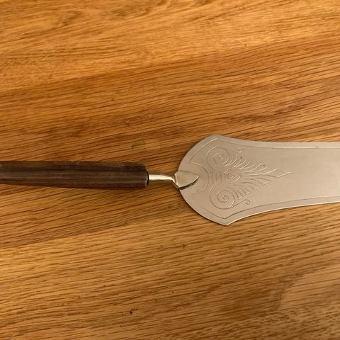 Märtha kniver,Kongetinn, Hardanger tinn, Spar,